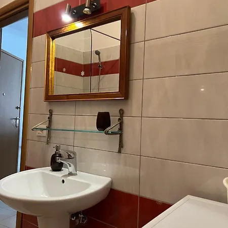 M&r Sarandë