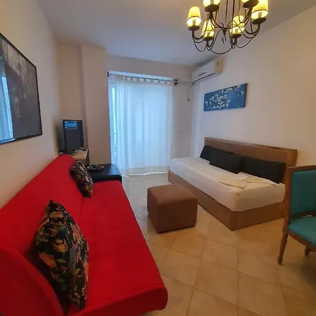 M&r Sarandë